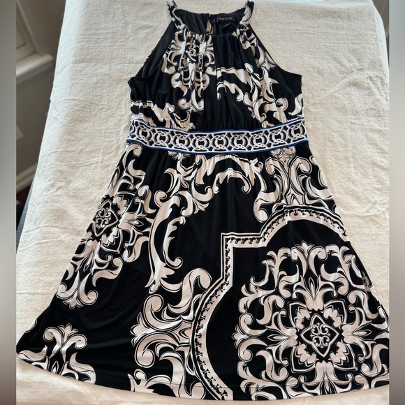 White House Black Market Dresses & Skirts - Women’s White House Black Market Black & White Printed Strappy Dress